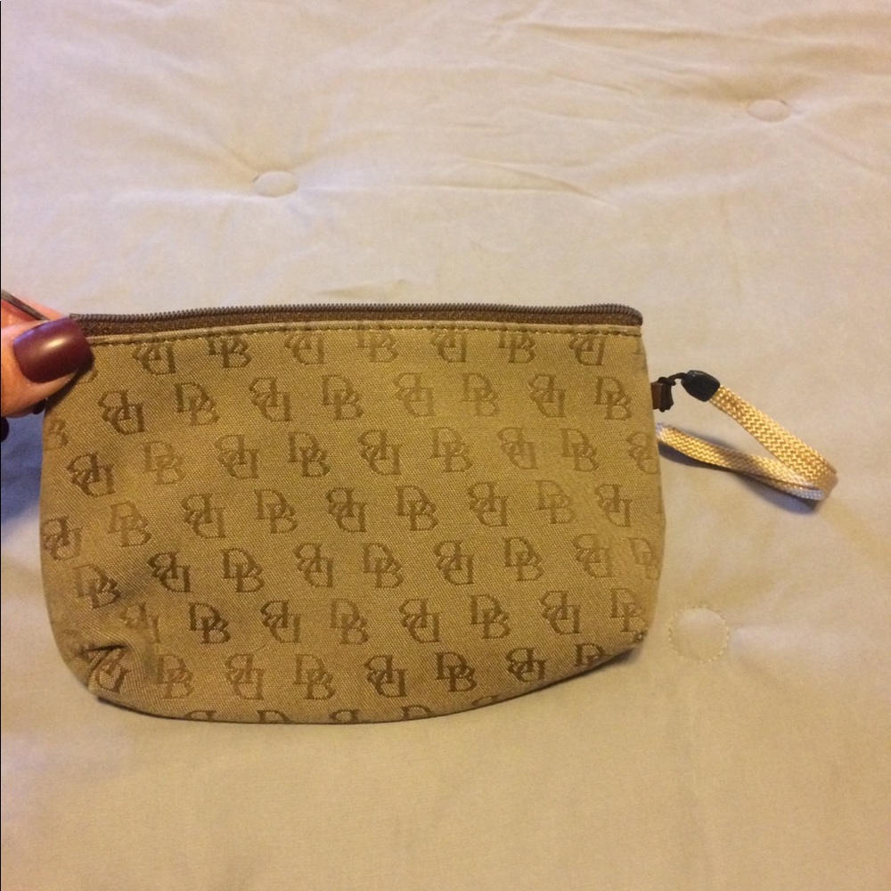 Dooney & Bourke